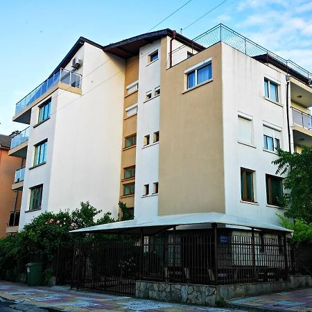 Paunovi Guest House Primorsko Luaran gambar