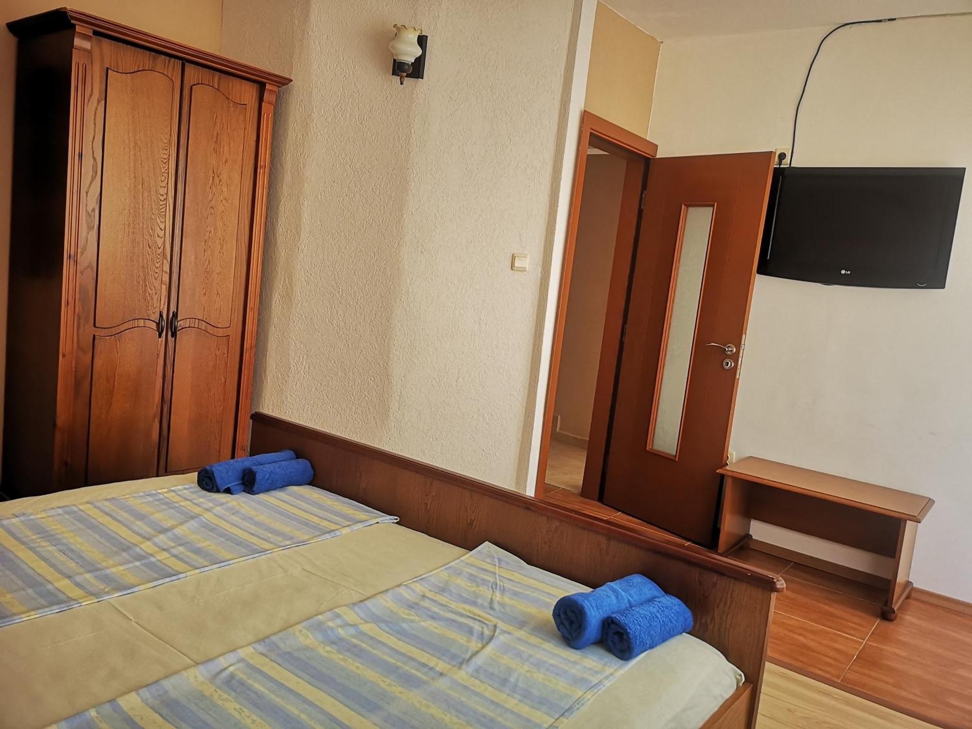 Paunovi Guest House Primorsko Luaran gambar
