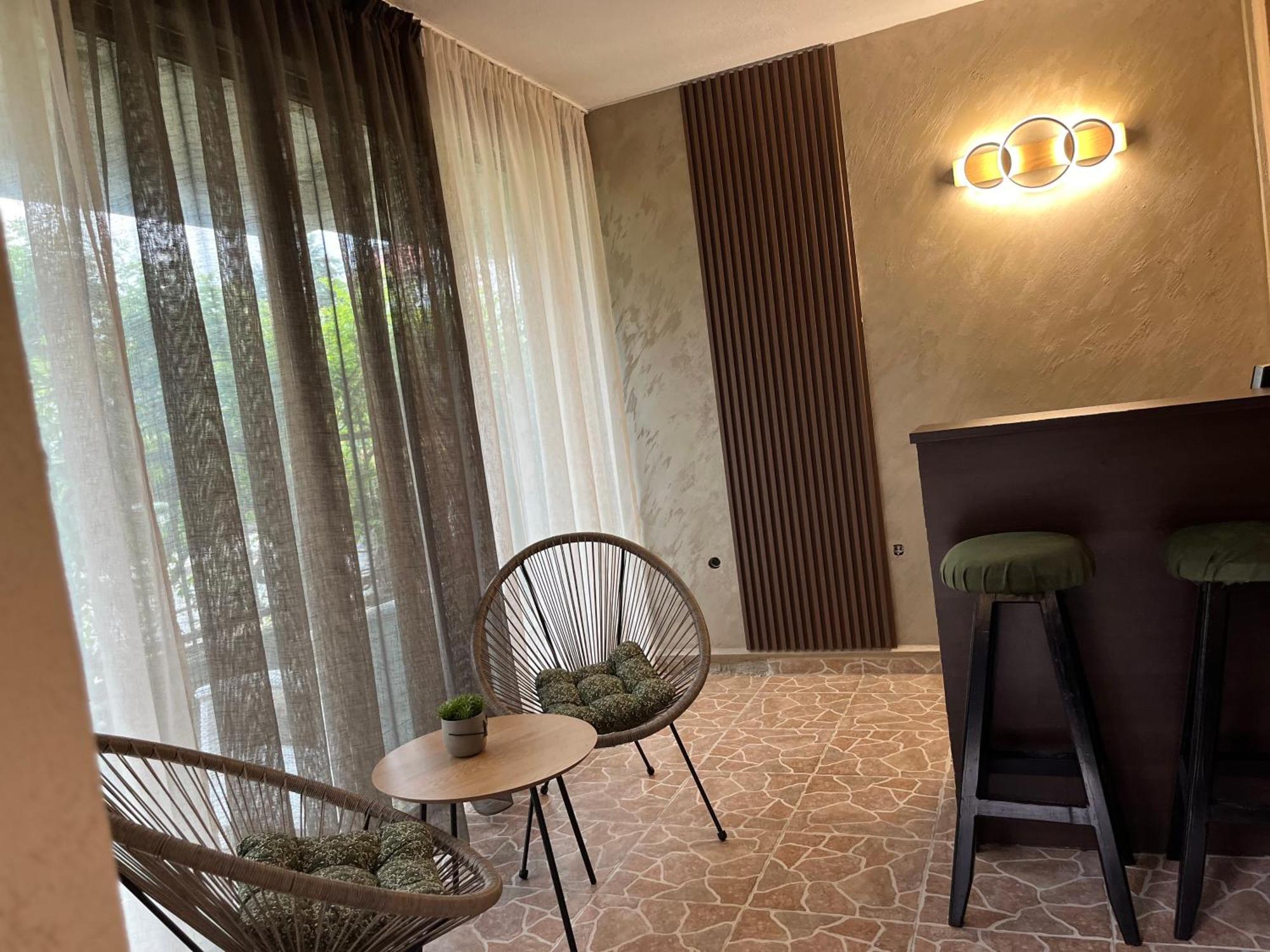 Paunovi Guest House Primorsko Luaran gambar